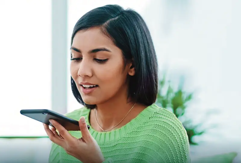 Reinventing Telecommunications: How AI Transforms Operations and Customer Care